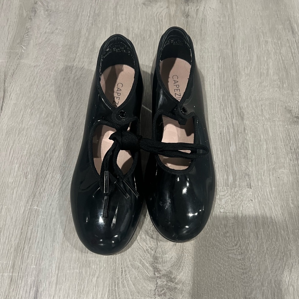 Capezio girls tap shoes